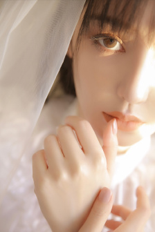 年轻的妈妈中文